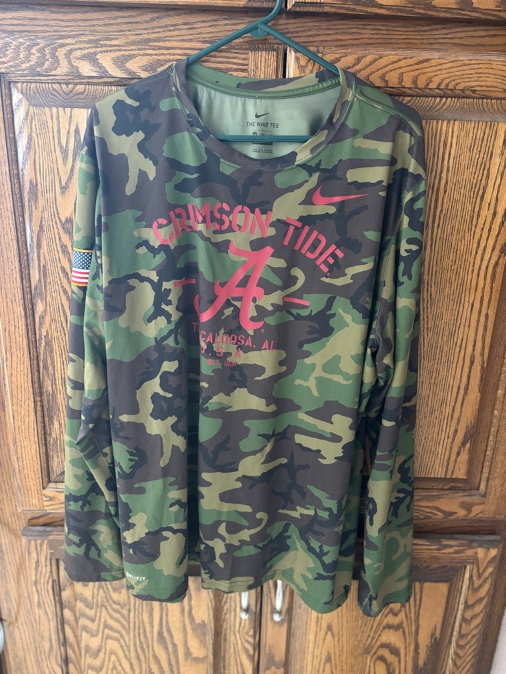 Nike Dri-Fit Camo Long-Sleeve Shirt with Crimson Tide Logo - Men Sz XXL